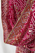 Load image into Gallery viewer, Rani Raatein - رانی راتیں - Chunri Dupatta
